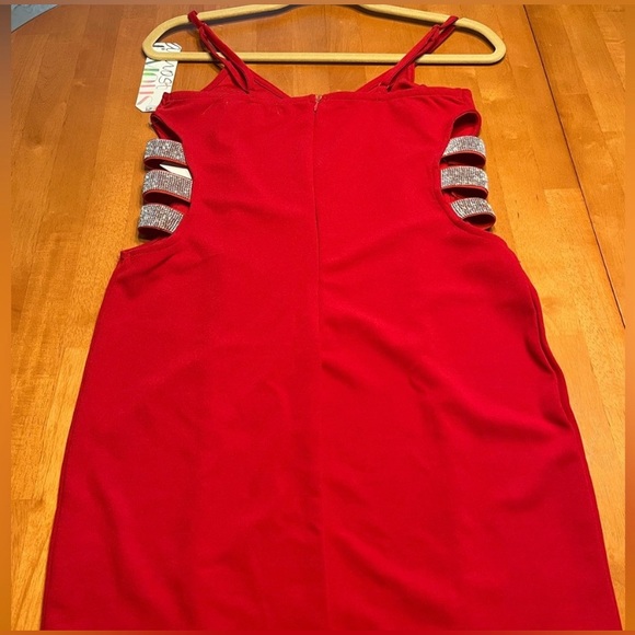 New ALMOST FAMOUS CUTOUT SPARKLING RED DRESS NWT - Picture 2 of 8